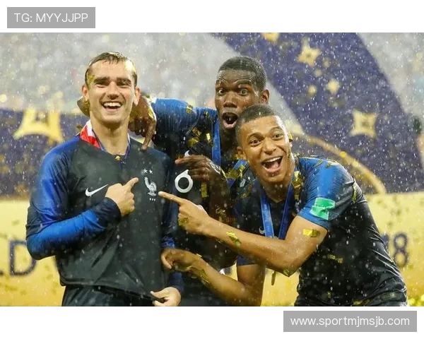 历届世界杯金球奖和金靴奖：从历史角度解读足球运动的变迁与发展