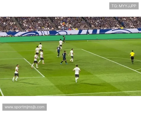 世界杯精彩进球集锦：从小组赛到决赛的每一个精彩瞬间不容错过